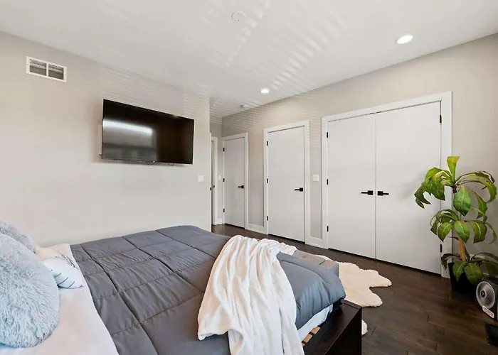 Сasa de vacaciones Magnificent New W/8 Beds & Free Parking *