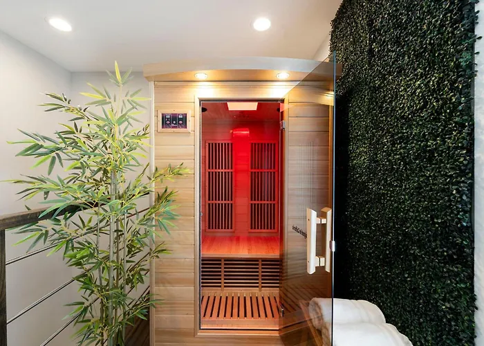 Magnificent New W/8 Beds & Free Parking Сasa de vacaciones *